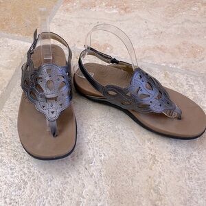 Rockport Ridge Circle CutOut Thong Sandals C Slip On Pewter Women 8.5 Beach